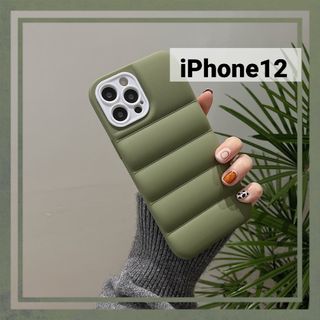 ダウンジャケット　iPhoneケース　iPhone12 もこもこ　緑　カーキ(iPhoneケース)