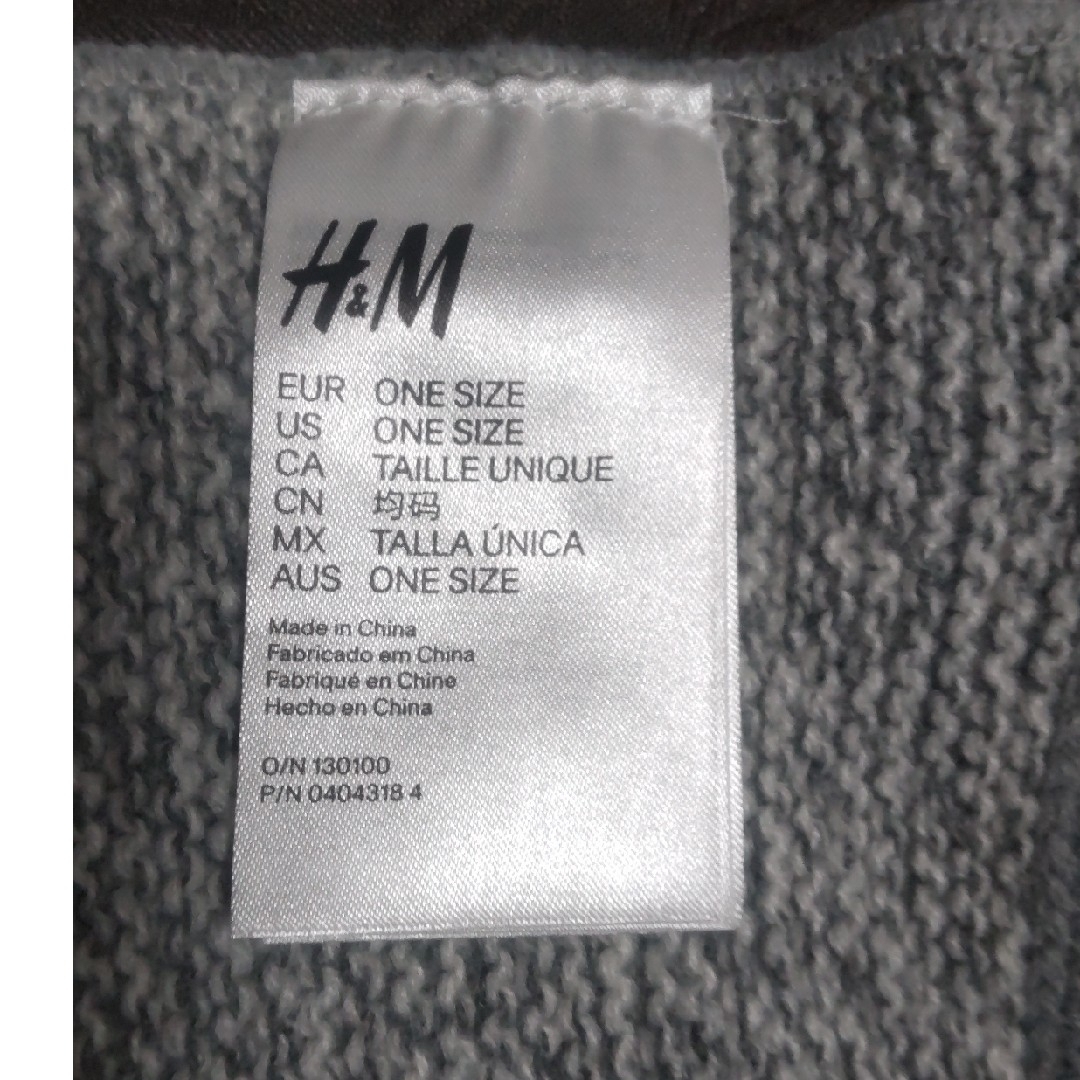 H&M(エイチアンドエム)のH&M　キッズ　つけ襟　FREE SIZE　手袋つき キッズ/ベビー/マタニティのこども用ファッション小物(マフラー/ストール)の商品写真