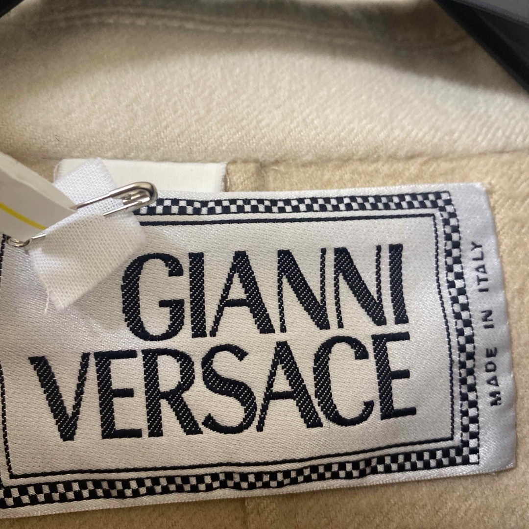 Gianni Versace(ジャンニヴェルサーチ)のGIANNI VERSACE VERSACE コート　ベルサーチコート その他のその他(その他)の商品写真