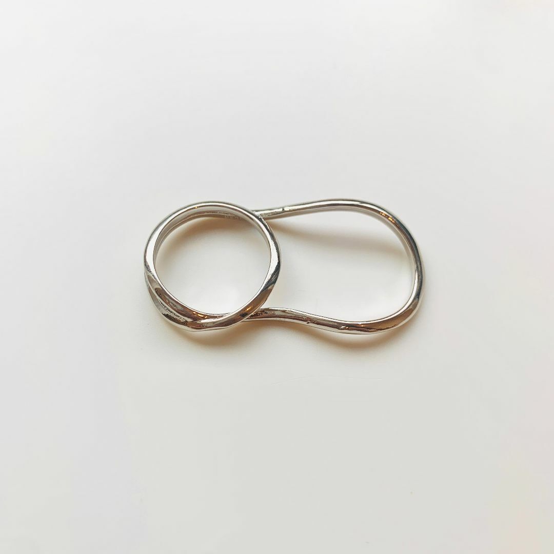 リング 指輪 ダブルフィンガーリング 変形リング シルバーリング  R04-s レディースのアクセサリー(リング(指輪))の商品写真