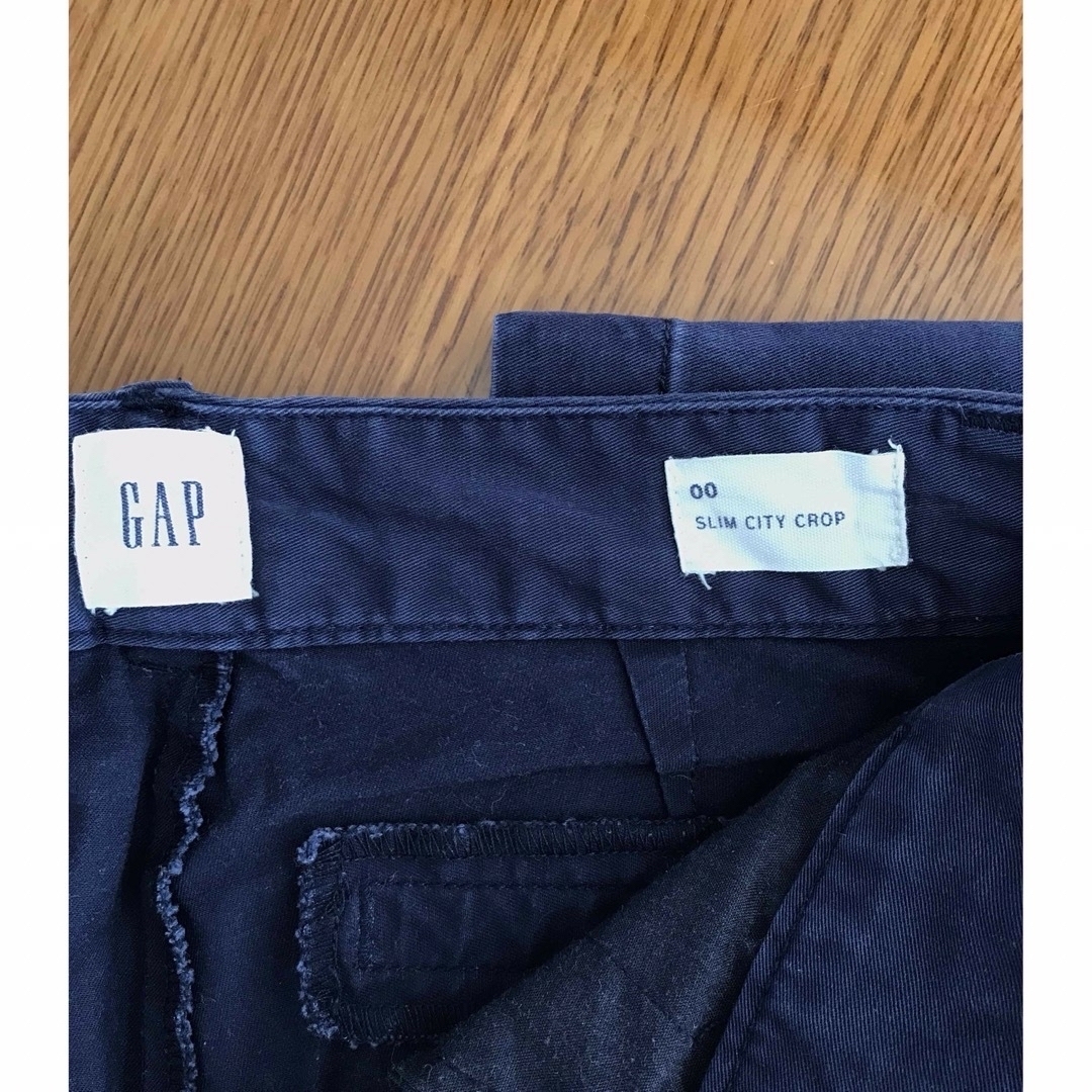 GAP(ギャップ)のGAP テーパード　チノパンツ S  (00) レディースのパンツ(カジュアルパンツ)の商品写真