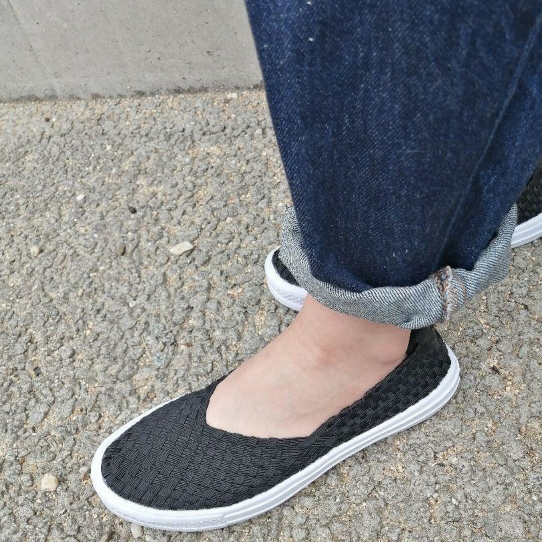 新品L size ネイビー超軽量 素足でも履けるゴム編み込みスニーカー レディースの靴/シューズ(スニーカー)の商品写真
