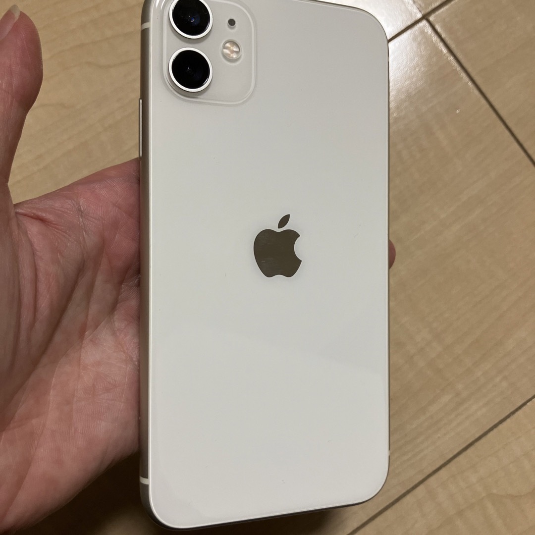 iPhone11 64GB SIMフリー 美品スマートフォン本体