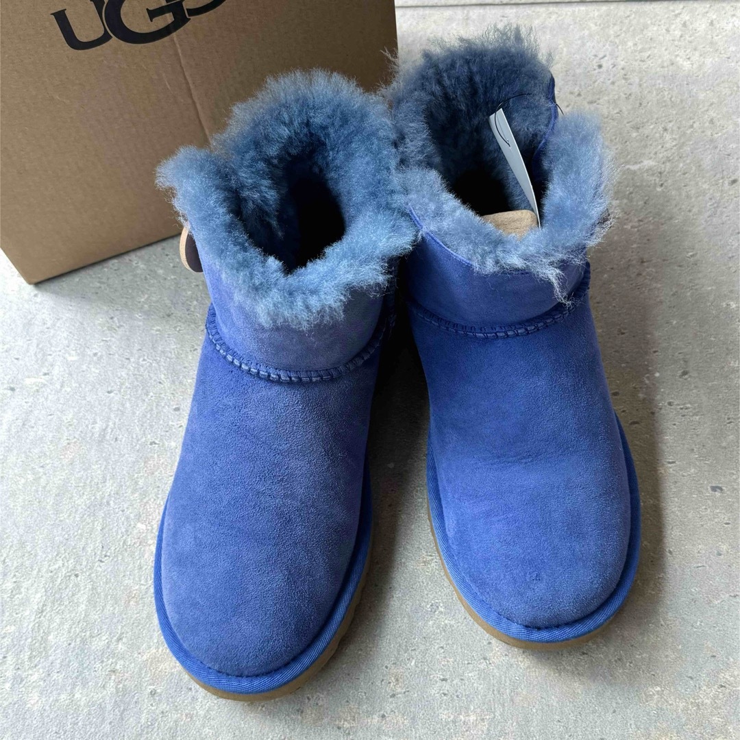 UGG(アグ)の【美品】UGG 2way MINI BILEY BUTTON 23cm レディースの靴/シューズ(ブーツ)の商品写真