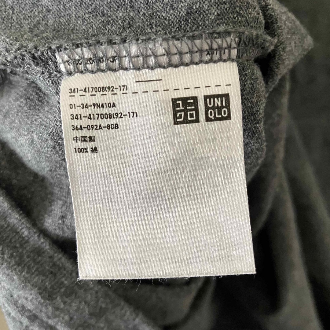 UNIQLO(ユニクロ)のUNIQLO ユニクロ　Tシャツ　グレー　S メンズのトップス(Tシャツ/カットソー(半袖/袖なし))の商品写真