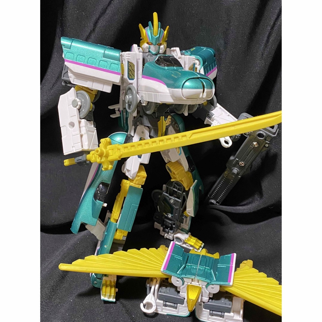 人気再入荷♪ プラレール 新幹線変形ロボ シンカリオン E5 人気再入荷♪ プラレール 新幹線変形ロボ シンカリオン E5