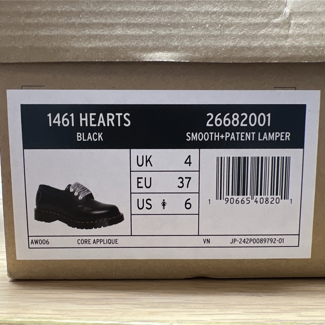 Dr.Martens(ドクターマーチン)の新品同様☆ドクターマーチン バレンタイン限定 1461 HEARTS 3ホール レディースの靴/シューズ(ローファー/革靴)の商品写真