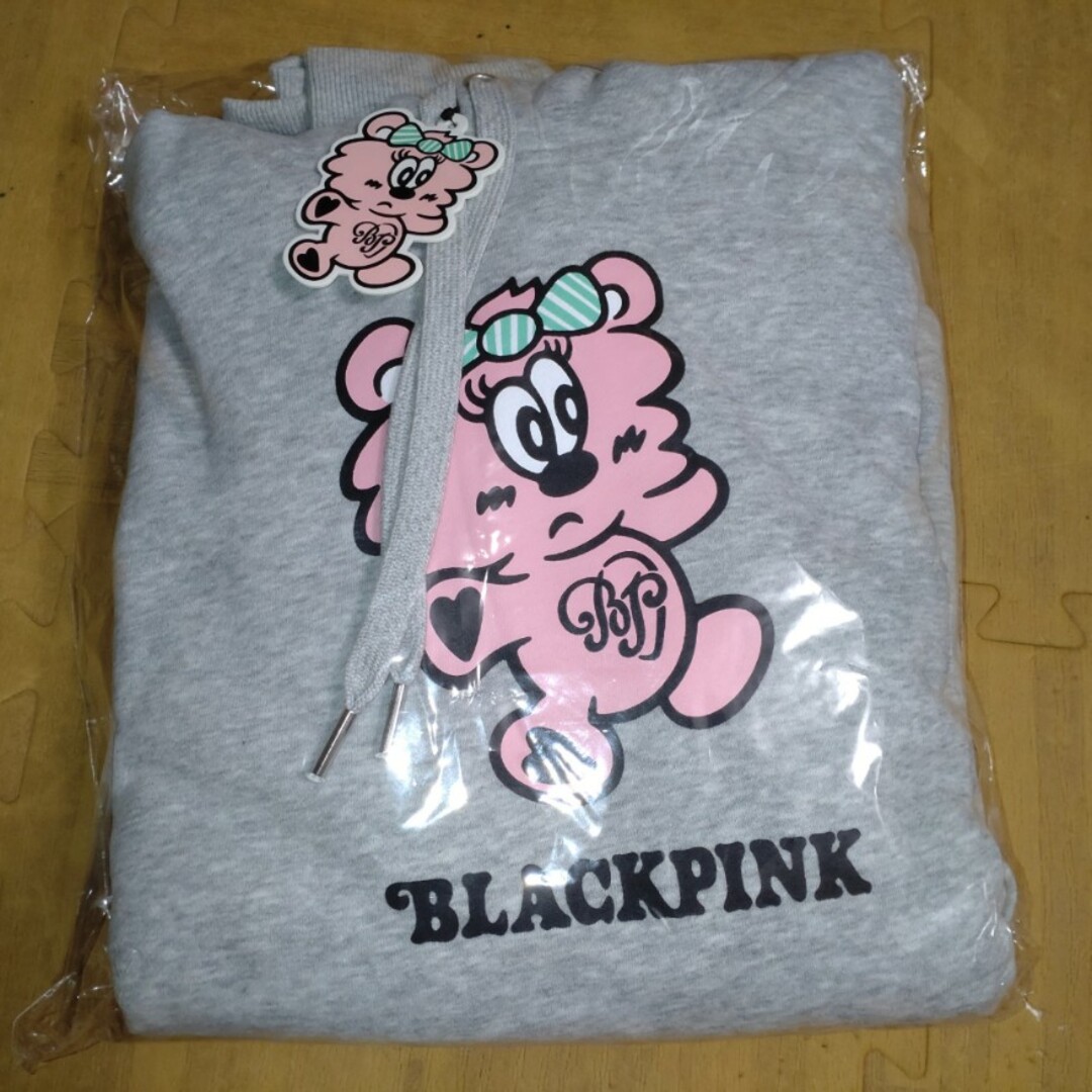 BLACKPINK　ブラックピンク　パーカー　トレーナー　ポップアップストア エンタメ/ホビーのタレントグッズ(アイドルグッズ)の商品写真