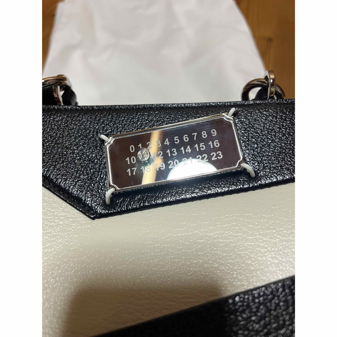 Maison Martin Margiela(マルタンマルジェラ)のMAISON MARGIELA Snatched bag レディースのバッグ(ショルダーバッグ)の商品写真