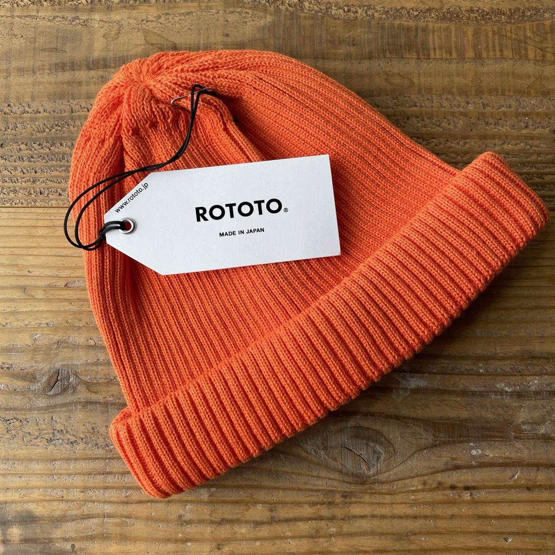 ROTOTO(ロトト)のROTOTO ロトト 帽子 ニット帽 コットンロールアップビーニー　オレンジ メンズの帽子(ニット帽/ビーニー)の商品写真