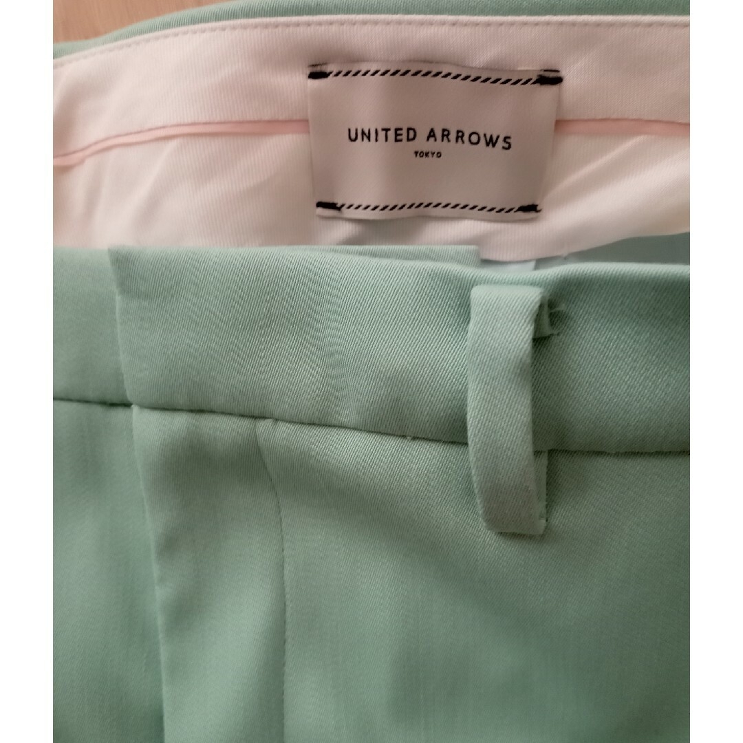 UNITED ARROWS(ユナイテッドアローズ)のユナイテッドアローズ　スリムパンツライム レディースのパンツ(その他)の商品写真