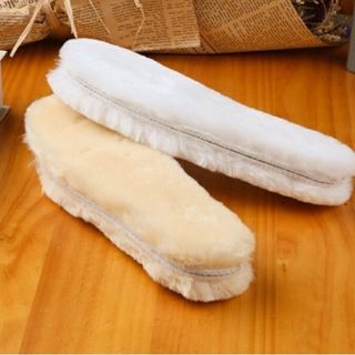 アグ(UGG)の■新品未使用■ふわふわインソール　中敷き　ホワイト　アグ(その他)