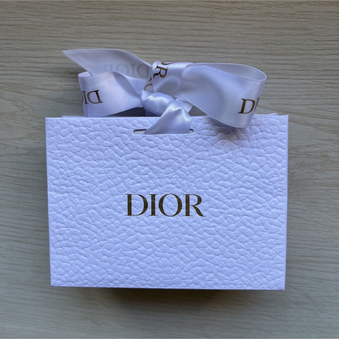 Dior(ディオール)のルージュ ディオール バーム000 ディオールナチュラル サテン  コスメ/美容のベースメイク/化粧品(口紅)の商品写真