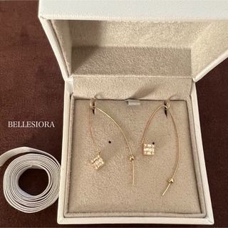 ベルシオラ(BELLESIORA)の 【BELLESIORA】K18 YG ダイヤモンドピアス スクエアコレクション(ピアス)