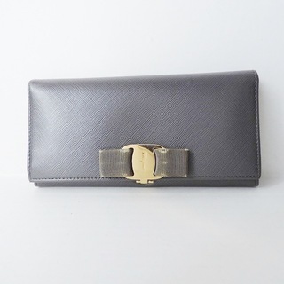 サルヴァトーレフェラガモ 財布(レディース)（グレー/灰色系）の通販