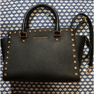 マイケルコース(Michael Kors)の【美品】セルマ 2way ハンドバッグ ショルダーバッグ スタッズ (ハンドバッグ)