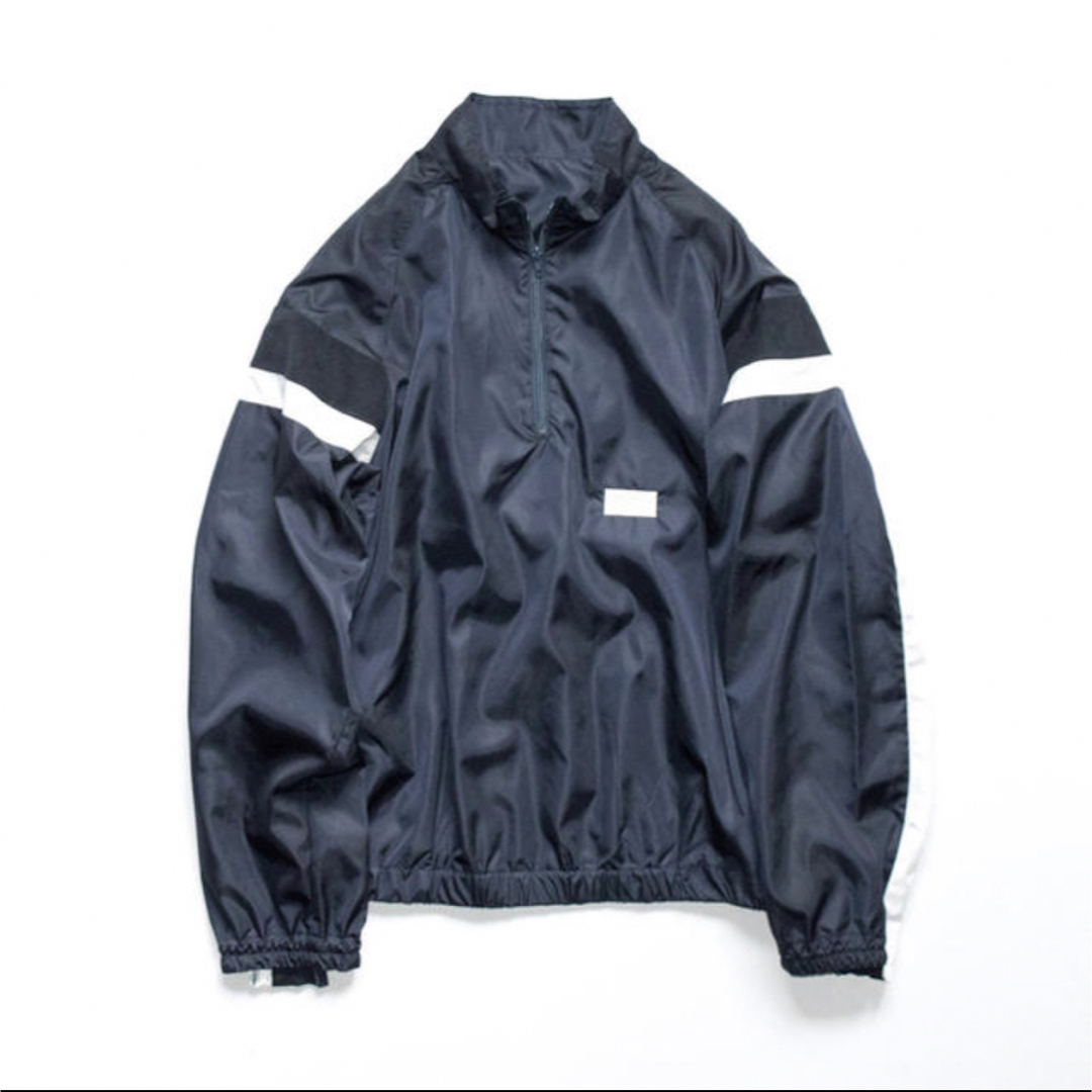 stein(シュタイン)のstein 19SS SHIFTED HALF ZIP TOP Mサイズ メンズのジャケット/アウター(ナイロンジャケット)の商品写真