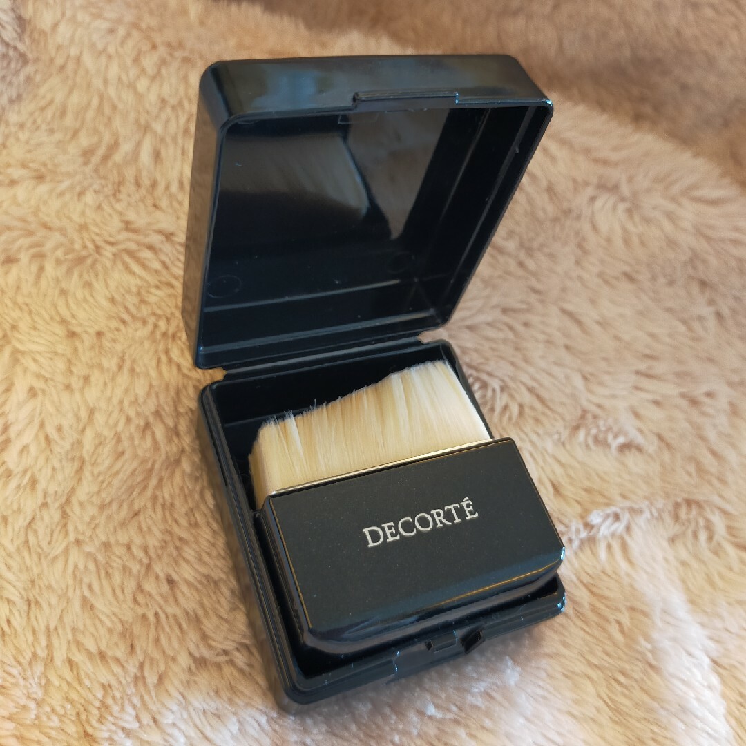 COSME DECORTE(コスメデコルテ)のDECORTE ファンデーションブラシ コスメ/美容のメイク道具/ケアグッズ(ブラシ・チップ)の商品写真