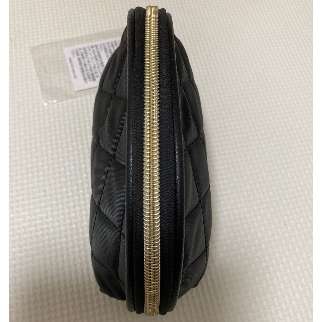 コスメポーチ　ブラック レディースのファッション小物(ポーチ)の商品写真