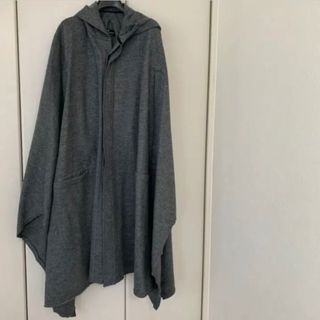 ヨウジヤマモト(Yohji Yamamoto)のs'yte ポンチョ グレー ウール100%(ポンチョ)