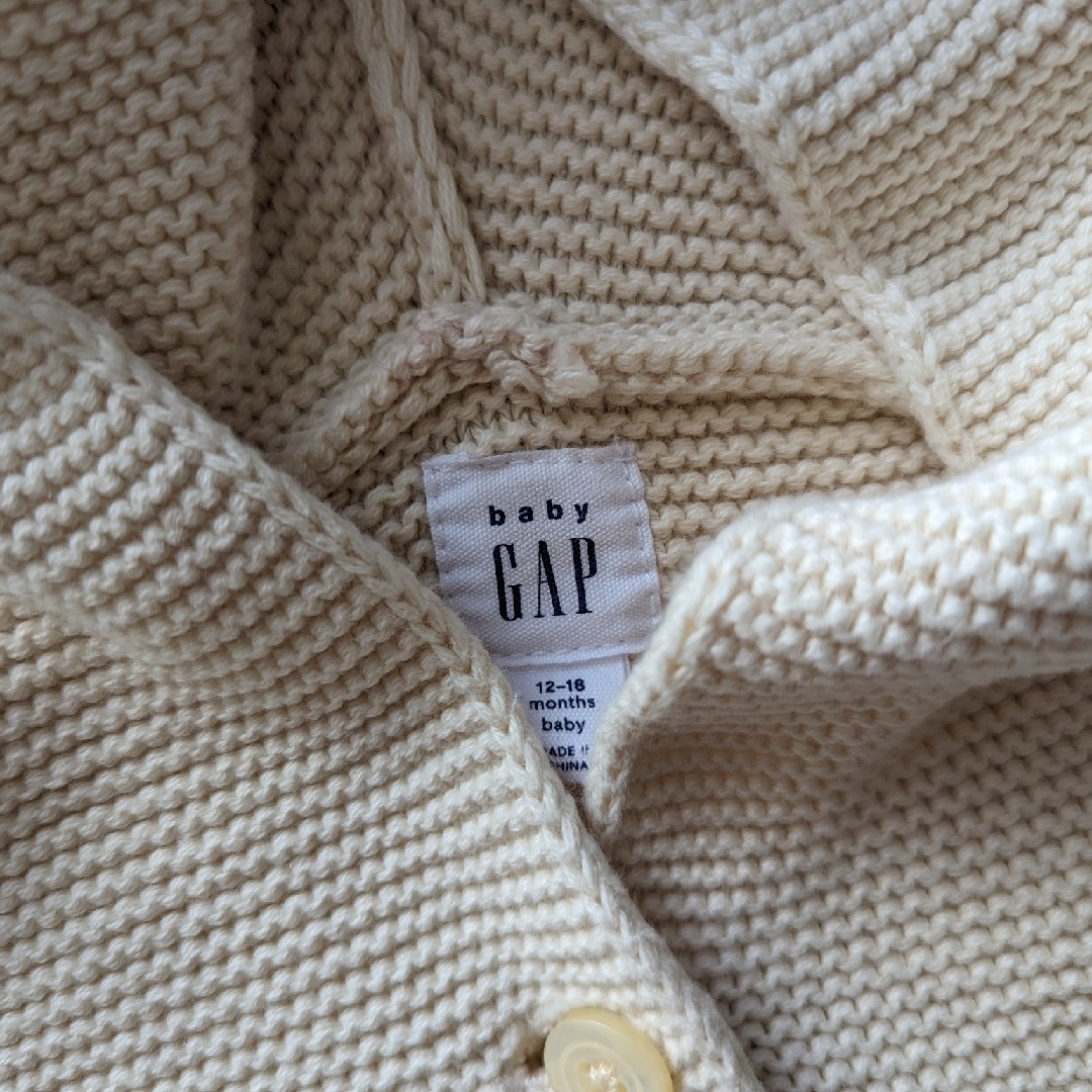 babyGAP(ベビーギャップ)のbaby gap ベビーギャップ くま耳ニットパーカー 12-18month キッズ/ベビー/マタニティのベビー服(~85cm)(カーディガン/ボレロ)の商品写真