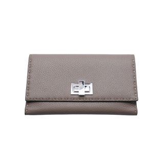 正規品　美品　フェンディ　FENDI　ショルダーストラップ　330