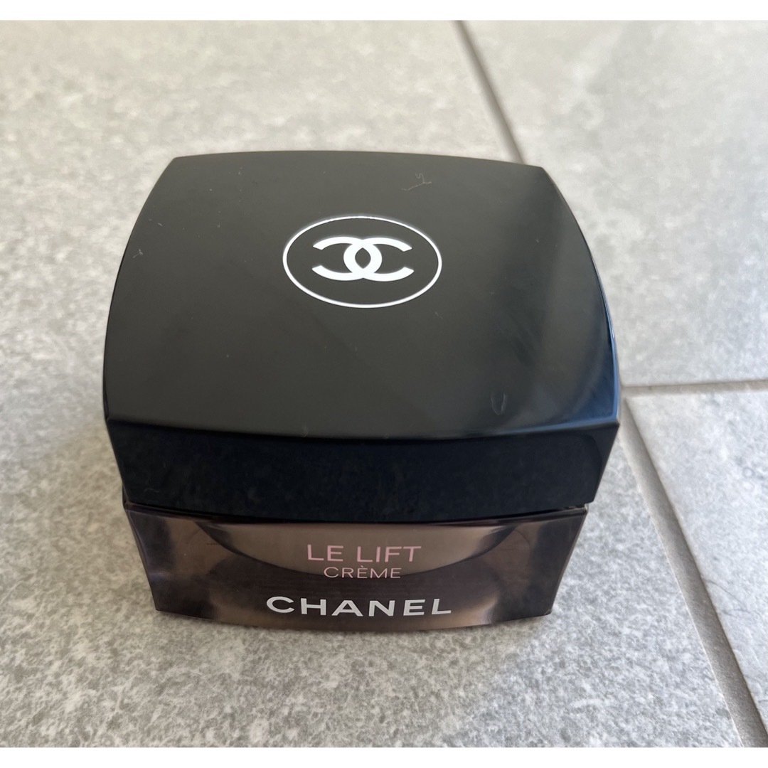 9割残!シャネル LE L クレーム 50g CHANEL LE LIFT