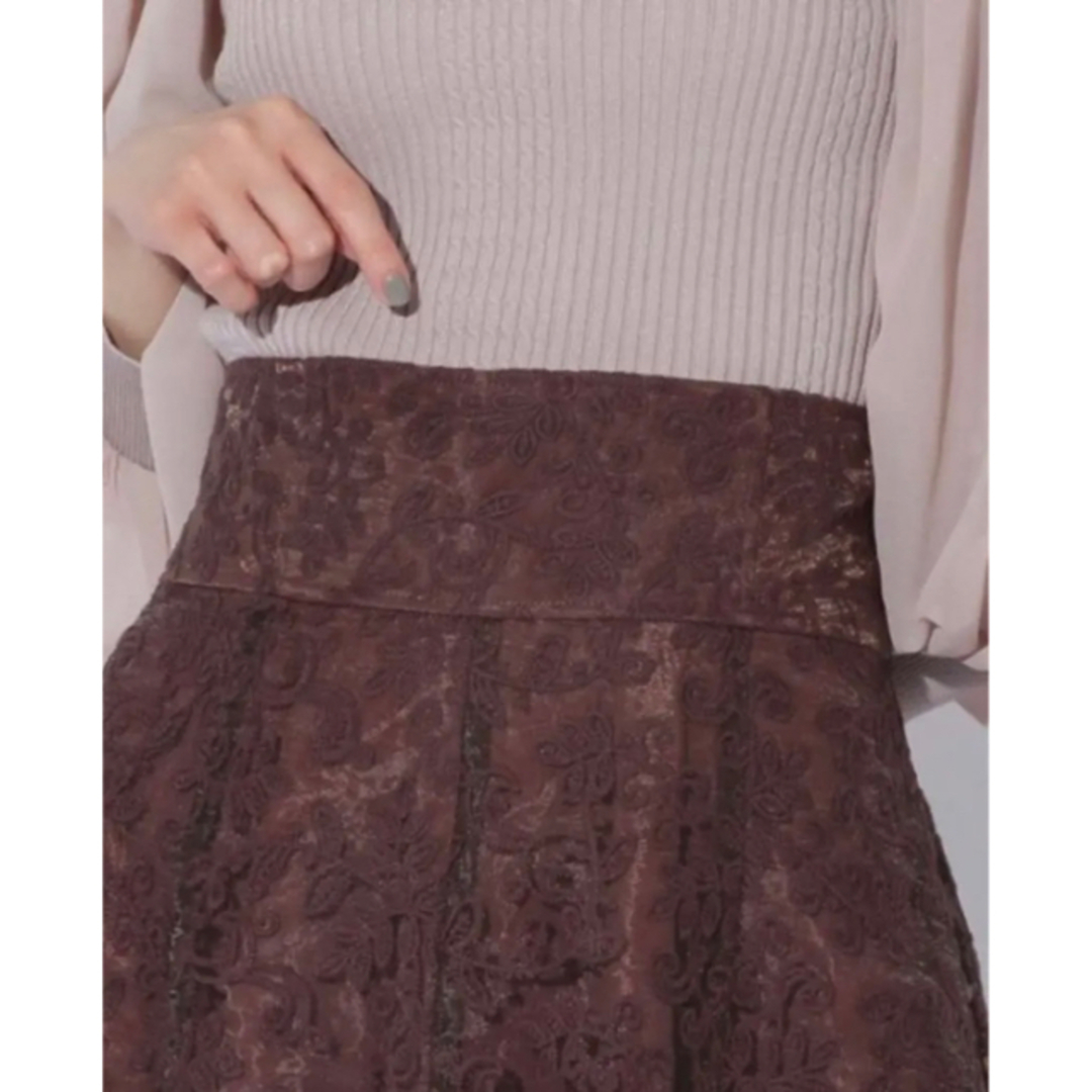 And Couture(アンドクチュール)の【新品】And Cuture チュール刺繍フレアスカート レディースのスカート(ひざ丈スカート)の商品写真