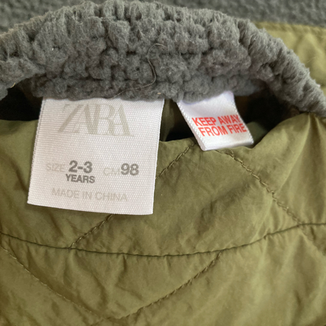 ZARA KIDS(ザラキッズ)のZARAキッズ　アウター　98㎝ キッズ/ベビー/マタニティのキッズ服男の子用(90cm~)(ジャケット/上着)の商品写真