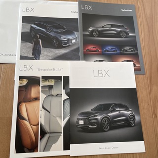 レクサス　新型LBX 2023.11.9発売　パンフレット(カタログ/マニュアル)
