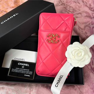 シャネル(CHANEL)のCHANEL シャネル19  カードケース フラグメントケース スリムウォレット(財布)