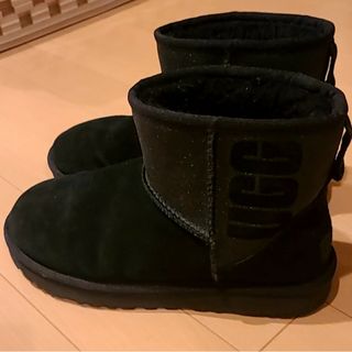 UGG/アグ/ムートンブーツ/紫ラメ/未使用品/箱入り/キラキラ/23cm