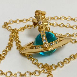 ヴィヴィアンウエストウッド(Vivienne Westwood)のヴィヴィアン　スモールオーブネックレス　ゴールド×ライトブルー(ネックレス)