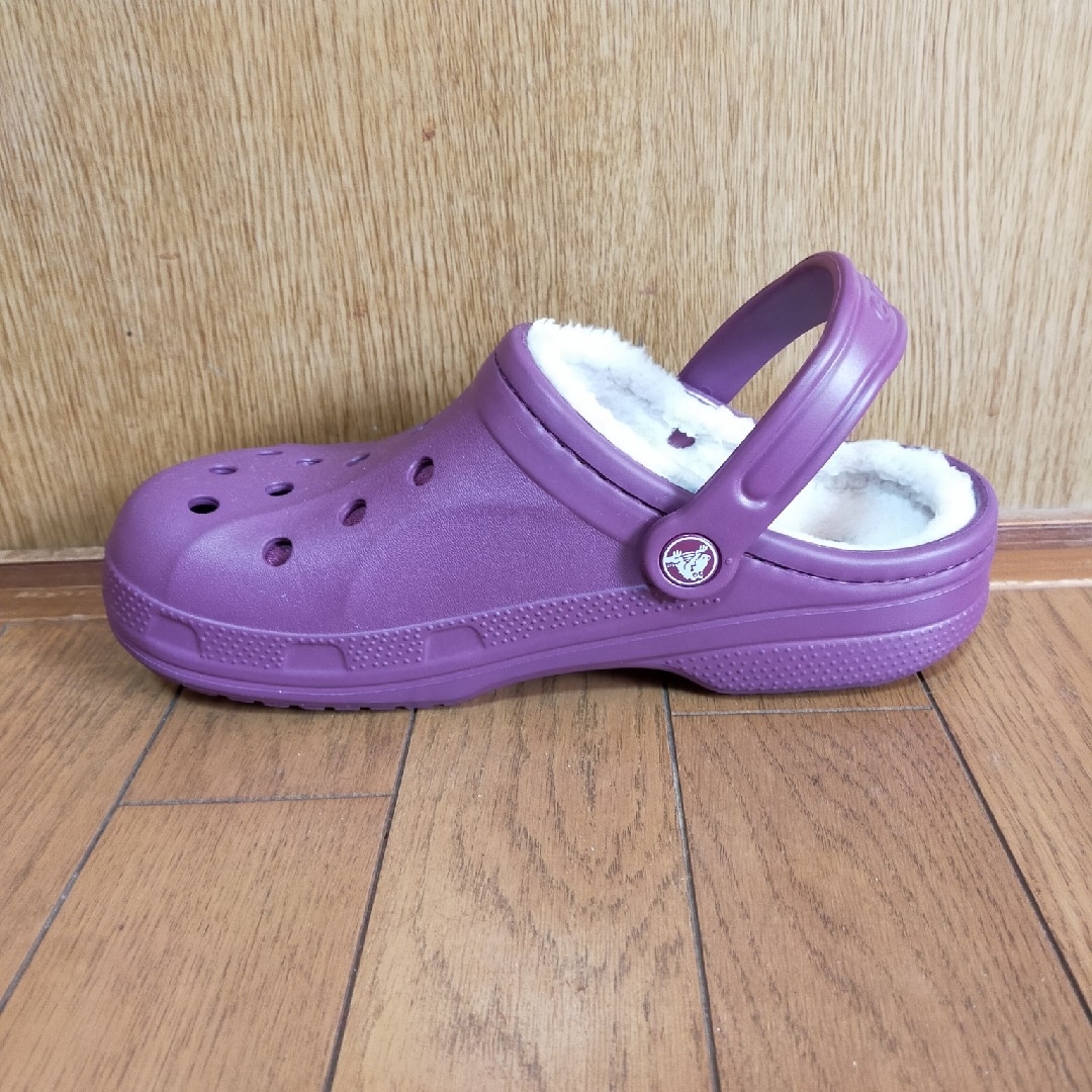 crocs(クロックス)のクロックス　冬仕様　ボアサンダル　24cm レディースの靴/シューズ(サンダル)の商品写真