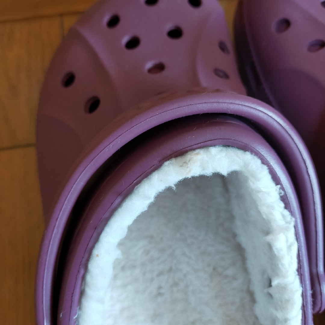 crocs(クロックス)のクロックス　冬仕様　ボアサンダル　24cm レディースの靴/シューズ(サンダル)の商品写真