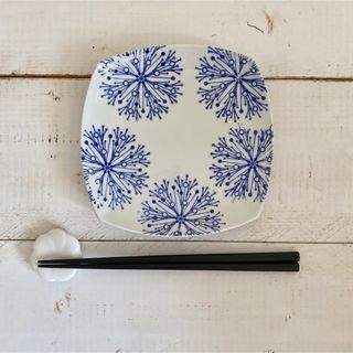 ハサミ(HASAMI)の波佐見焼 藍雪 角皿 (食器)