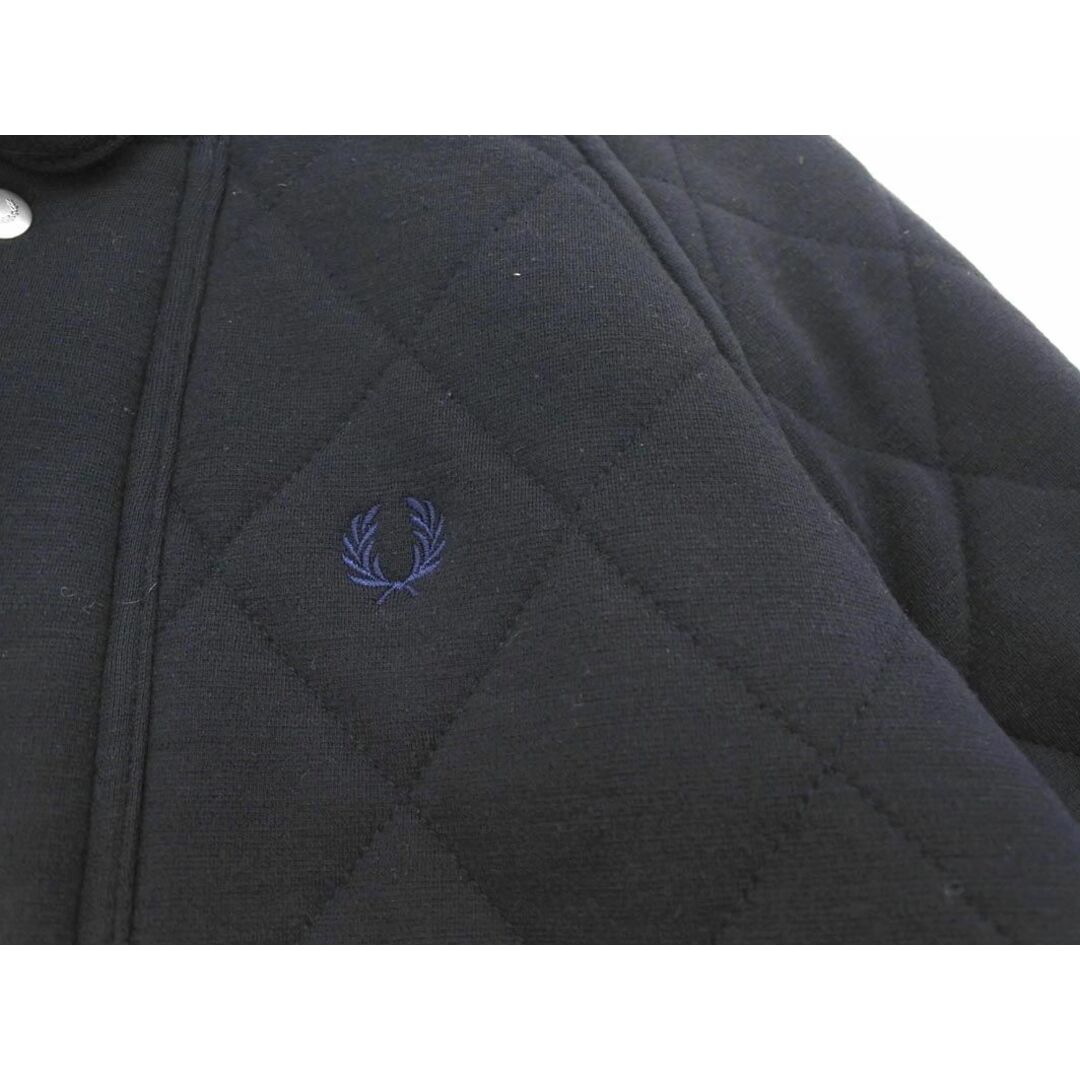 FRED PERRY(フレッドペリー)のFRED PERRY フレッドペリー キルティング ジャケット sizeS/紺 ◇■◎メンズ メンズのジャケット/アウター(その他)の商品写真