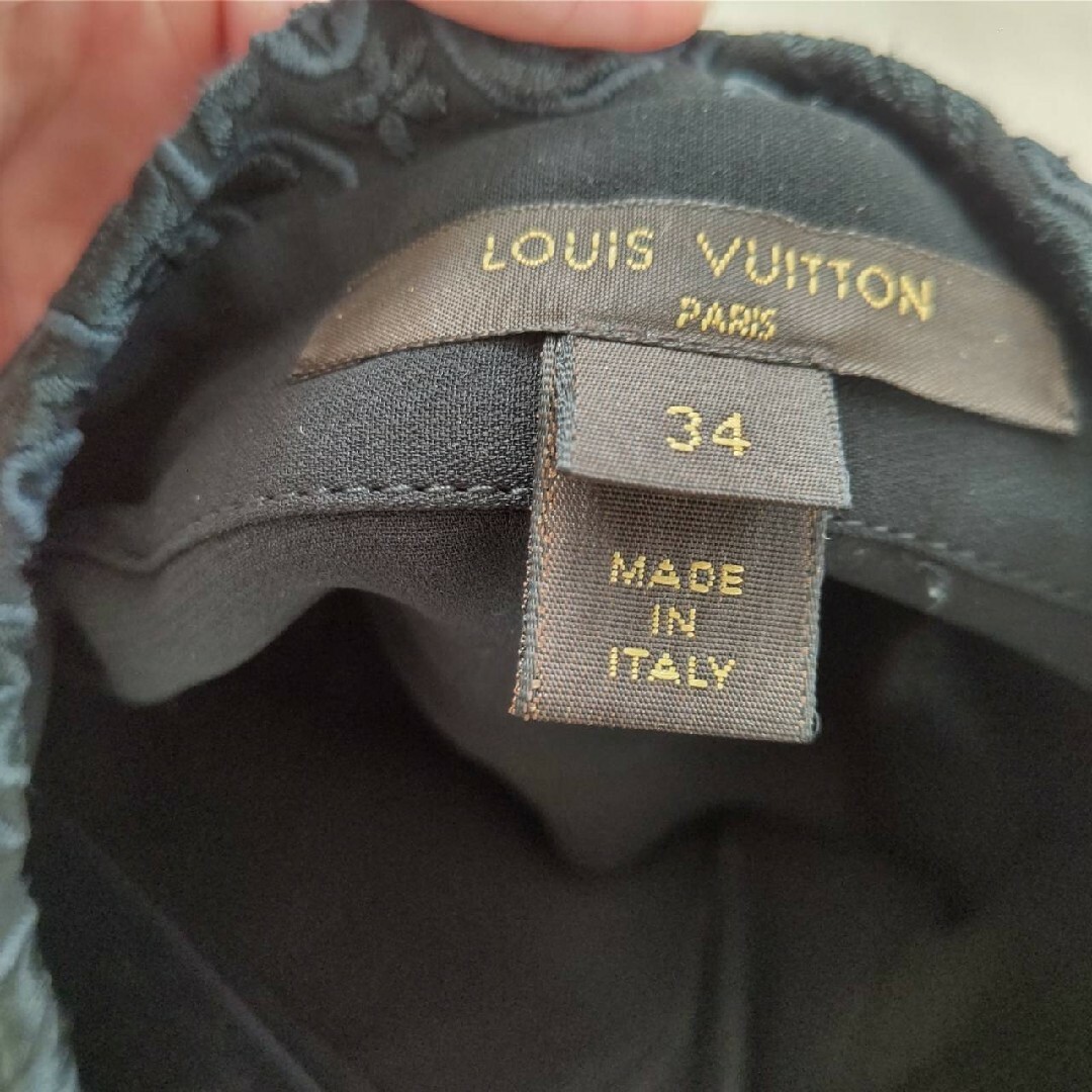 LOUIS VUITTON(ルイヴィトン)のルイヴィトン🤍ブラウス レディースのトップス(シャツ/ブラウス(長袖/七分))の商品写真