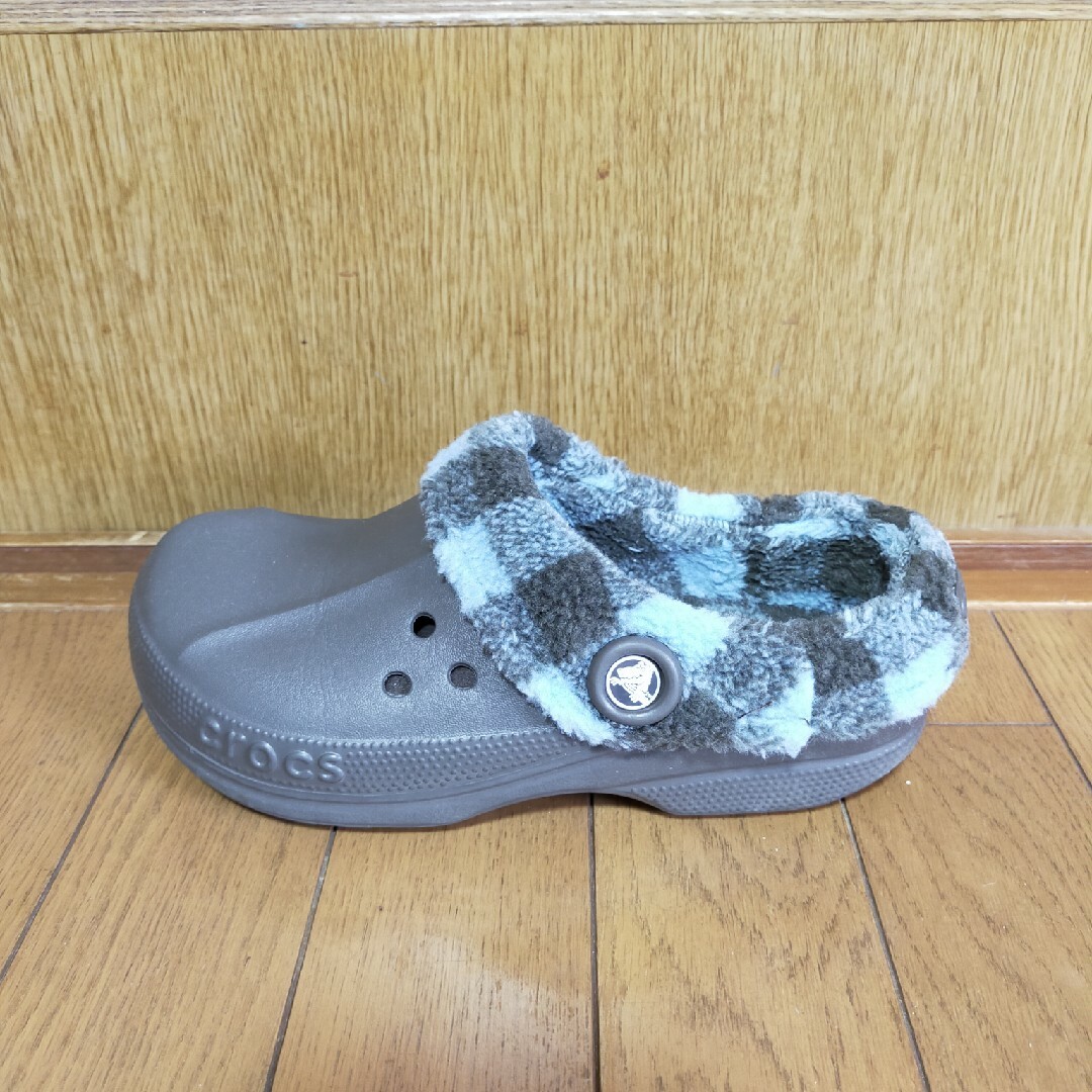 crocs(クロックス)のクロックス　冬仕様　ボアサンダル　23cm レディースの靴/シューズ(サンダル)の商品写真