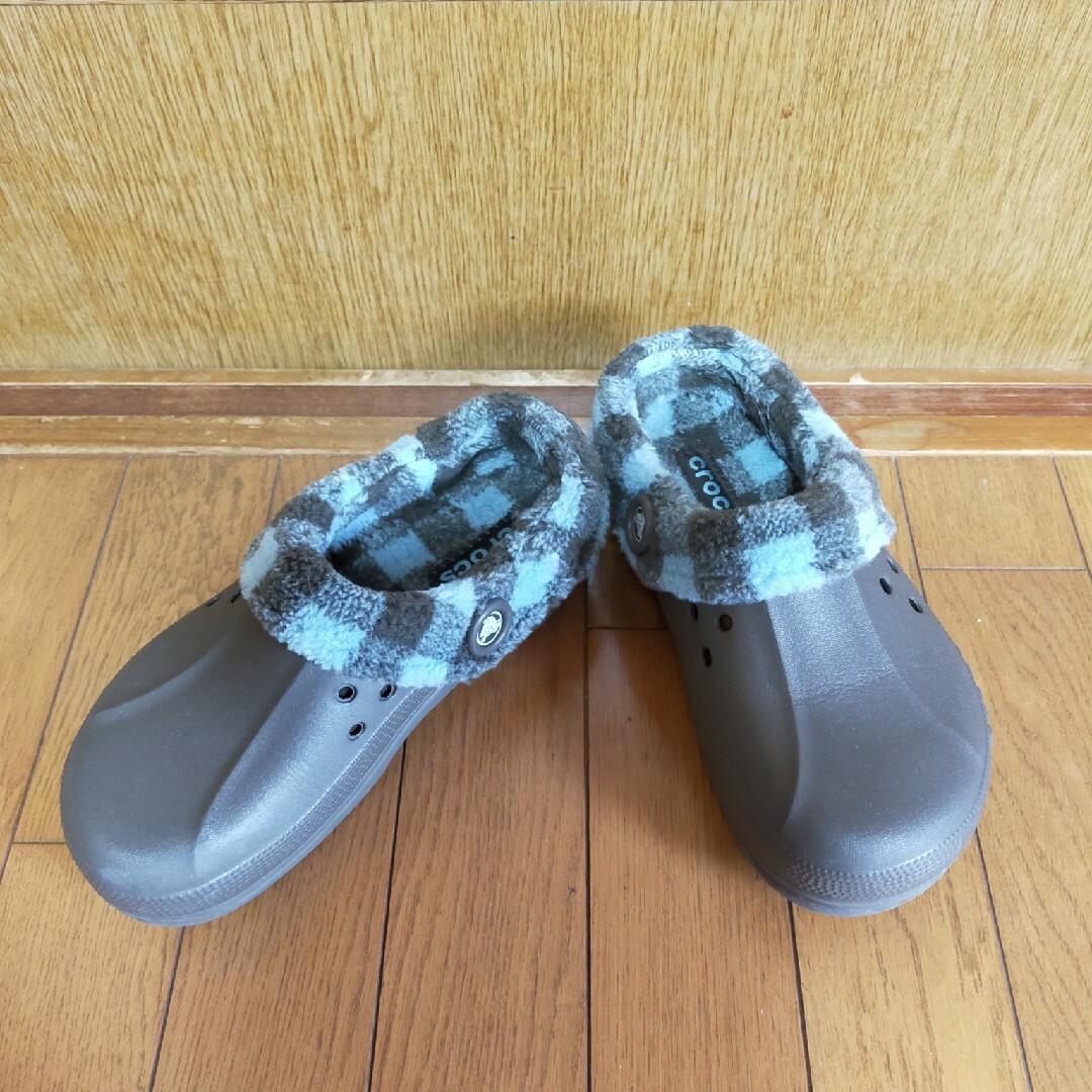 crocs(クロックス)のクロックス　冬仕様　ボアサンダル　23cm レディースの靴/シューズ(サンダル)の商品写真