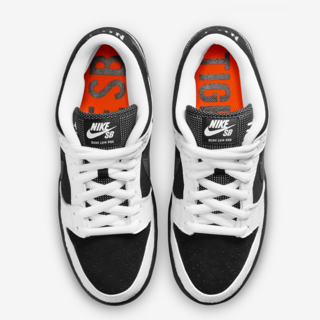 NIKE(ナイキ)のTIGHTBOOTH × Nike SB Dunk Low ProQS 30cm メンズの靴/シューズ(スニーカー)の商品写真