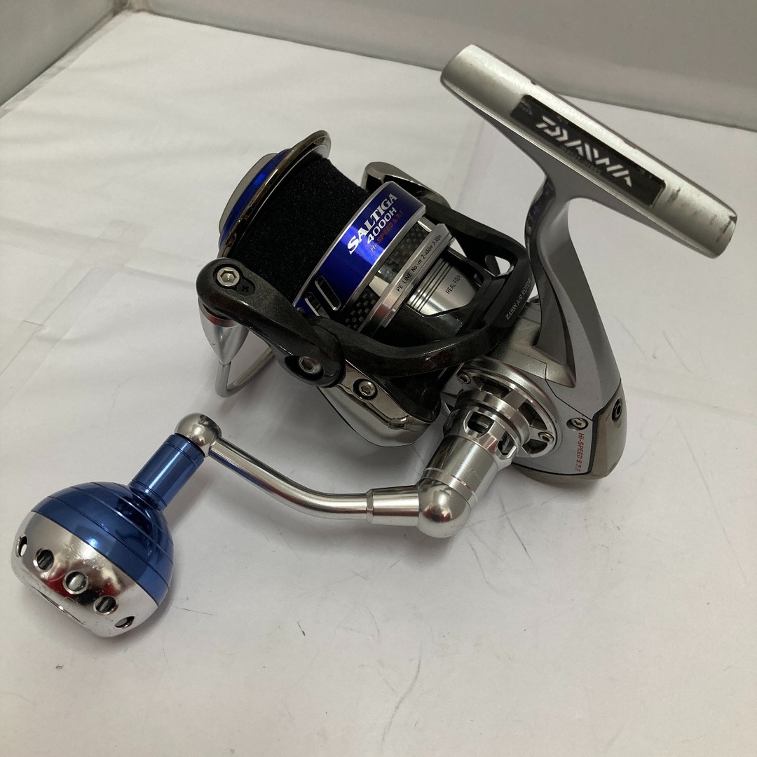 DAIWA(ダイワ)の□□DAIWA ダイワ 10ソルティガ 4000H 00059523 スポーツ/アウトドアのフィッシング(リール)の商品写真