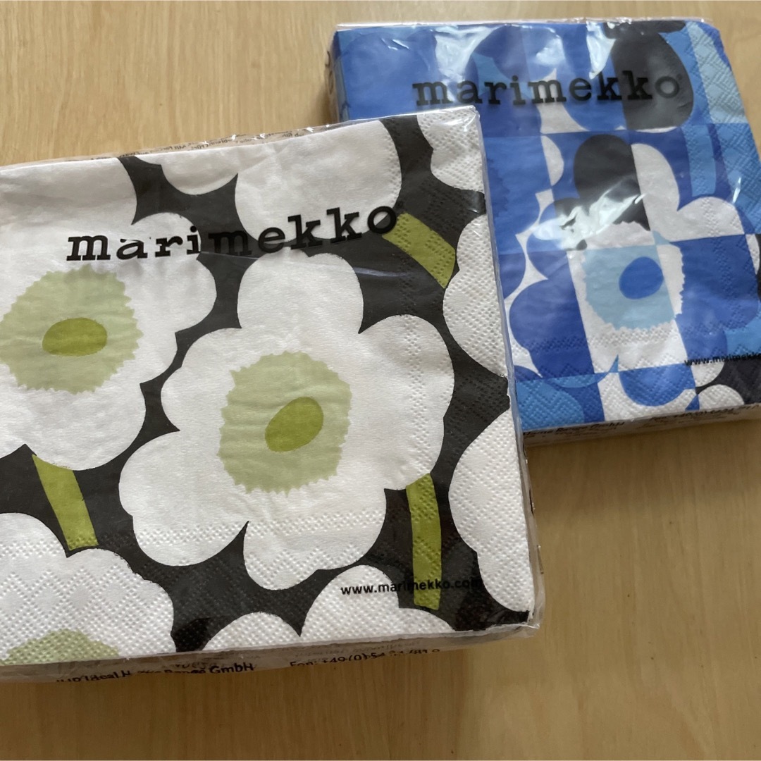 marimekko(マリメッコ)のマリメッコ　ペーパーナプキン インテリア/住まい/日用品のキッチン/食器(テーブル用品)の商品写真