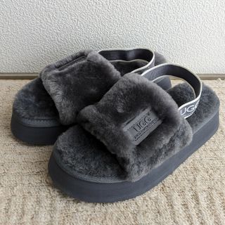 アグ(UGG)のUGG　新品同様　ファーサンダル　オーストラリア(サンダル)