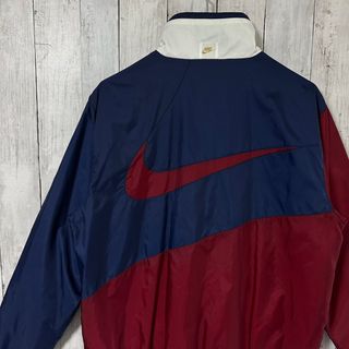 ナイキ(NIKE)のNIKE ナイキ ナイロンジャケット バックロゴ 刺繍ロゴ ワンポイントロゴ(ナイロンジャケット)