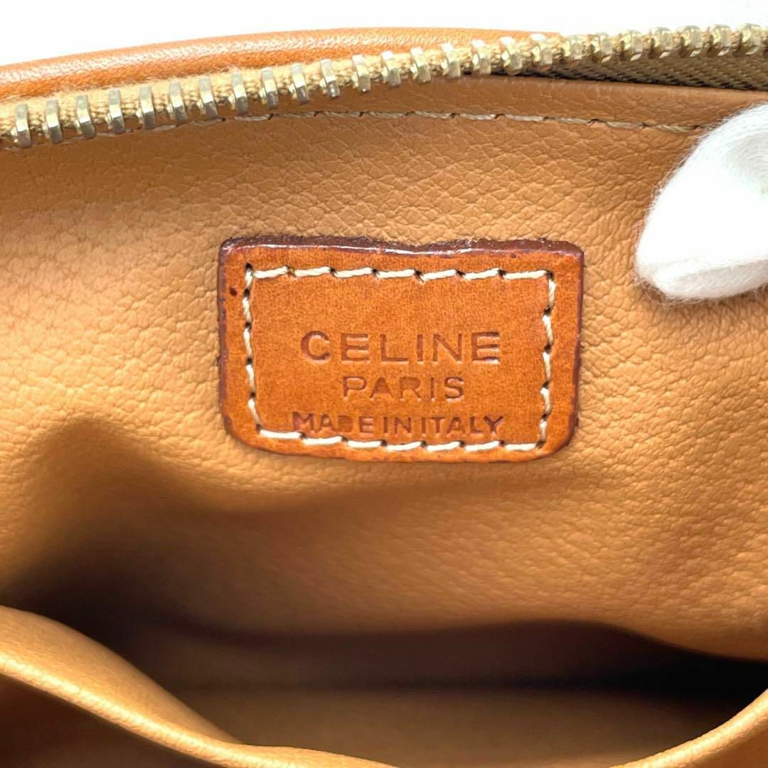 celine(セリーヌ)の【美品】CELINE セリーヌ マカダム ポーチ ブラウン バック レディース レディースのファッション小物(ポーチ)の商品写真