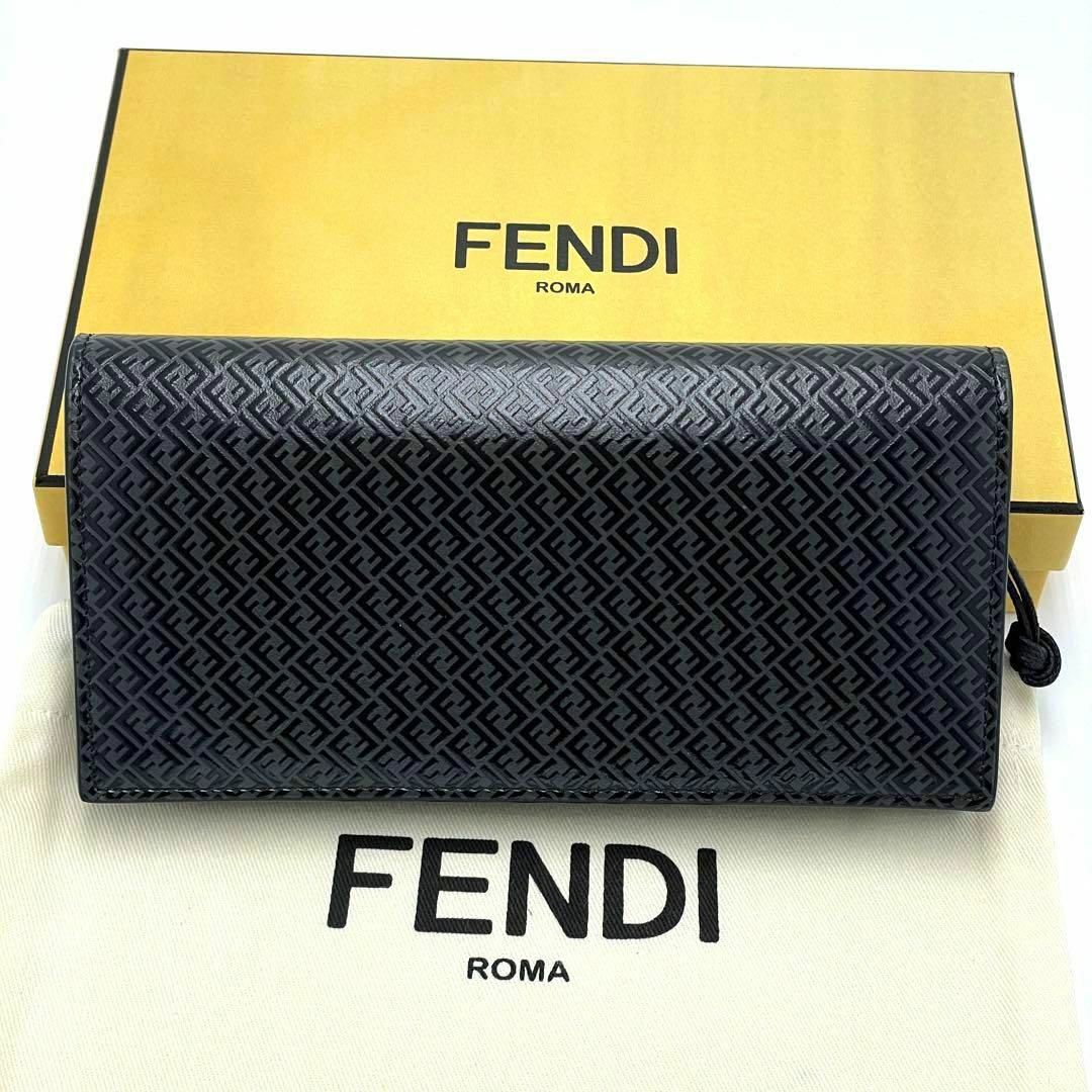 レザーカラーほぼ新品美品☆FENDI フェンディ 長財布 ズッカ メンズ レディース