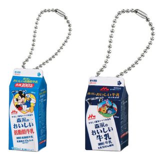 バンダイ(BANDAI)の森永のおいしい牛乳　ガチャ　ガチャガチャ　ミニチュアチャーム　ミッキー　プーさん(キャラクターグッズ)