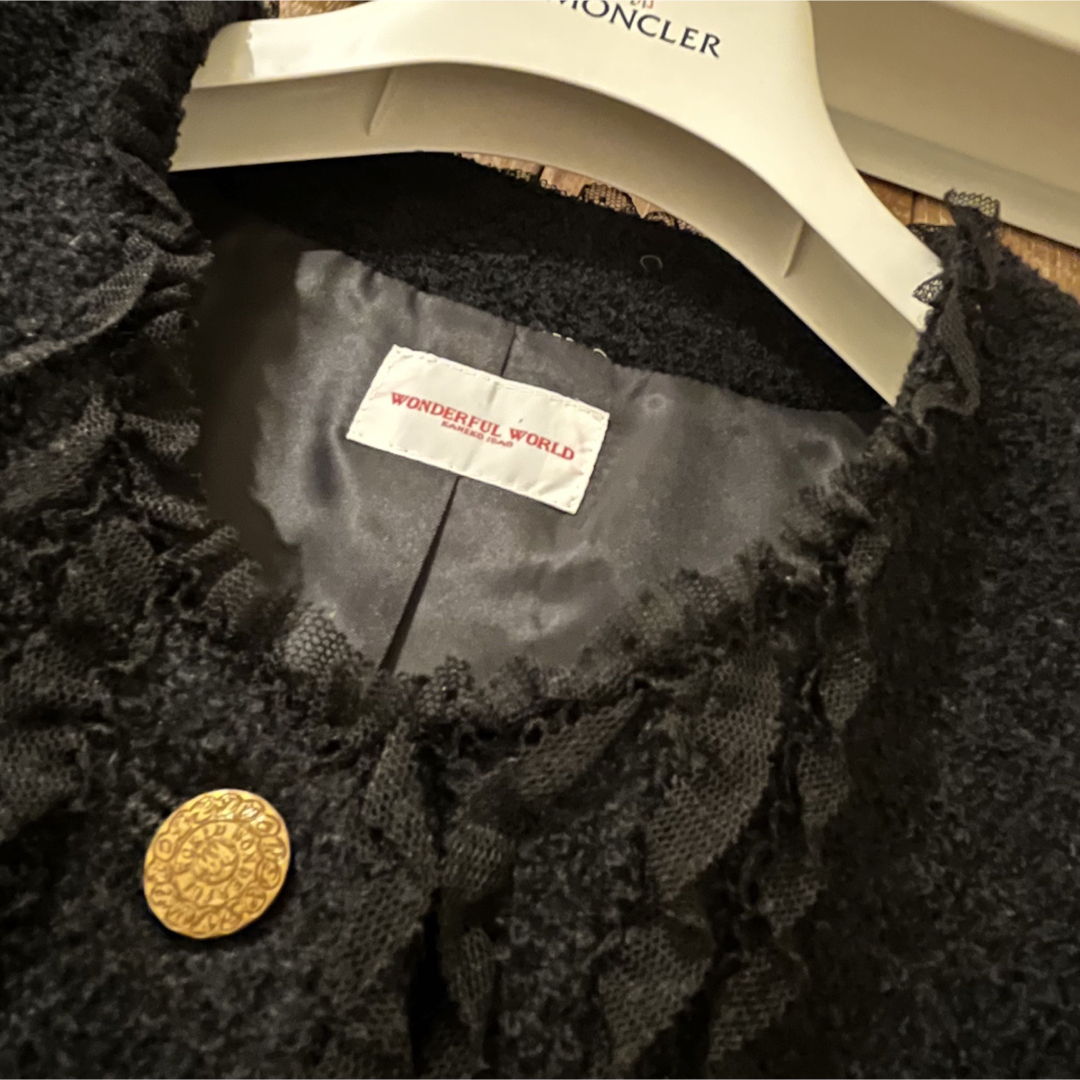 KANEKO ISAO(カネコイサオ)のWONDERFUL WORLD  金ボタン ノーカラージャケット　美品 レディースのジャケット/アウター(ノーカラージャケット)の商品写真