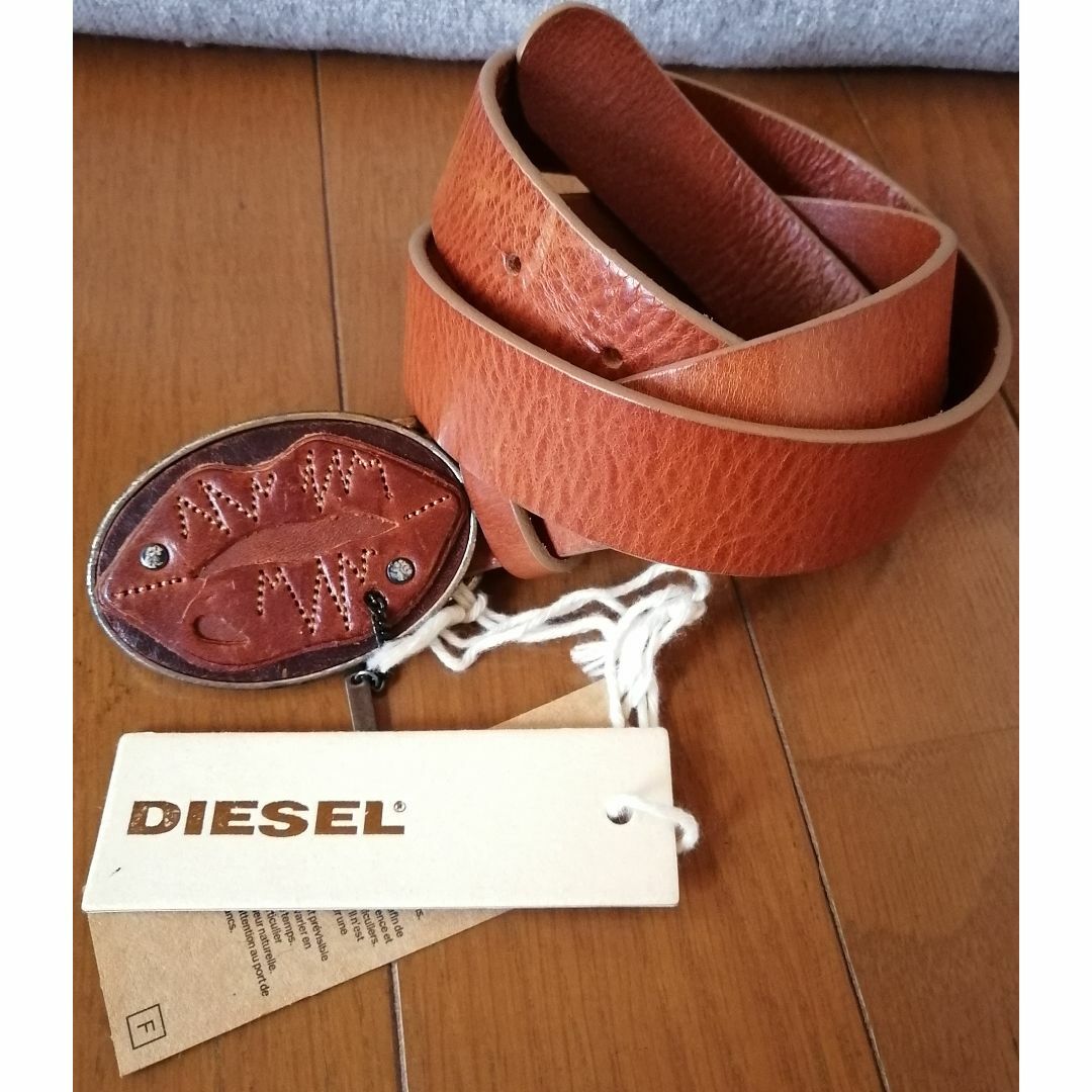 DIESEL - 未使用☆タグ付きDIESELリップバックルレザーベルトの通販 by